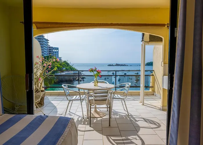 Acamar Beach Resort